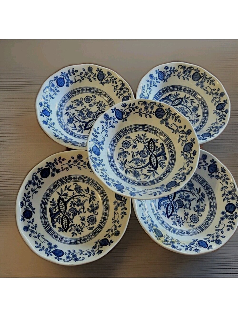 Enoch Wedgwood Tunstall Ltd Blue Onion Scalloped 6.5" Coupe Cereal Bowls England
